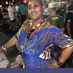 Meet your Posher, Val